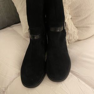 Woman's Clark suede riding boot.